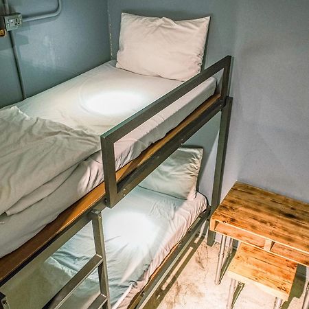 62巷背包客棧 Lane62 Hostel Longjing Bagian luar foto