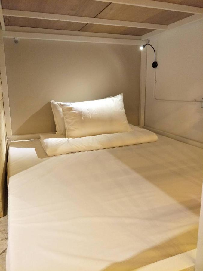 62巷背包客棧 Lane62 Hostel Longjing Bagian luar foto