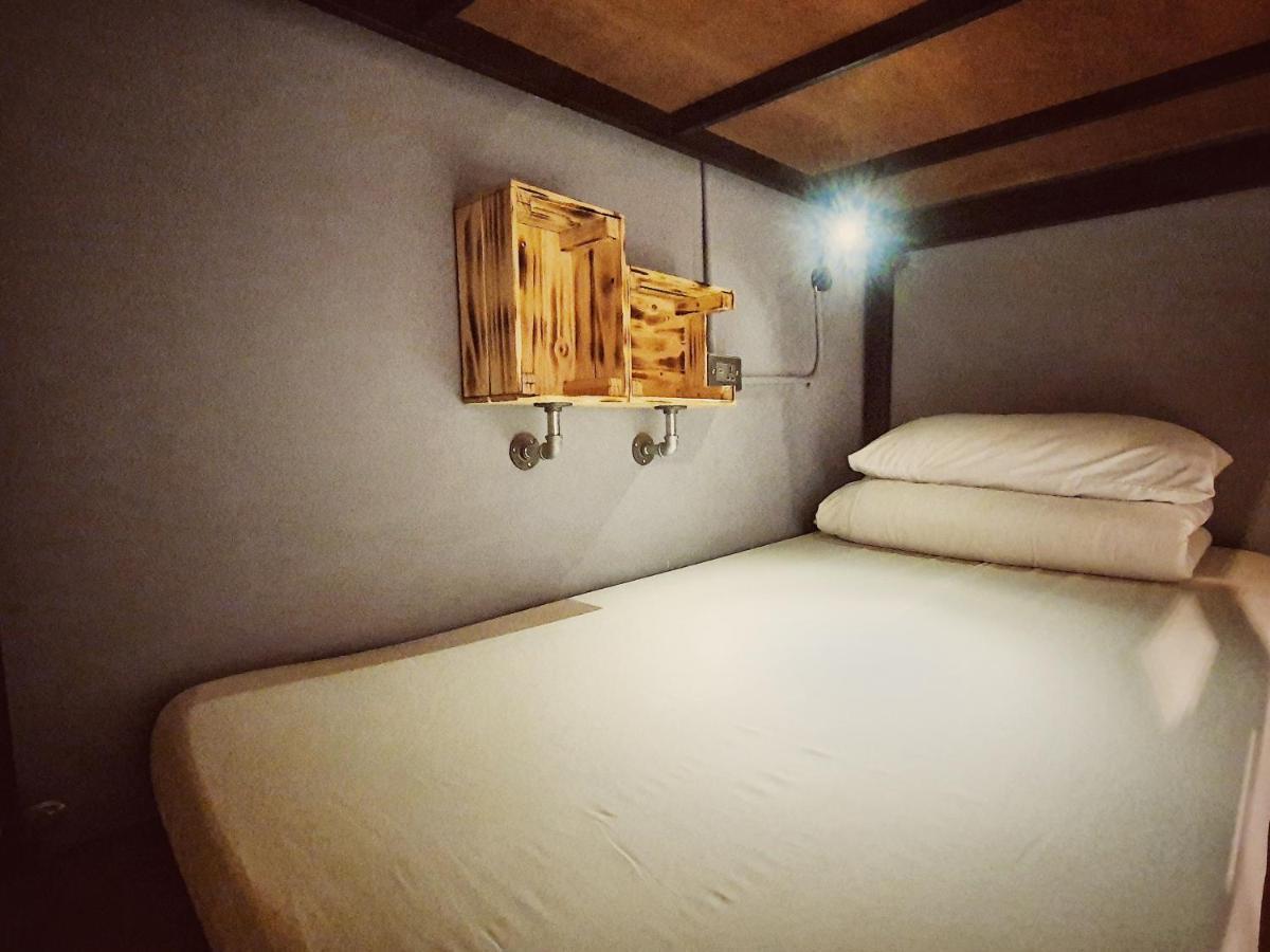 62巷背包客棧 Lane62 Hostel Longjing Bagian luar foto