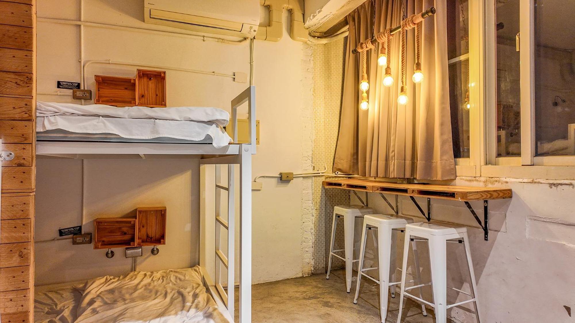 62巷背包客棧 Lane62 Hostel Longjing Bagian luar foto