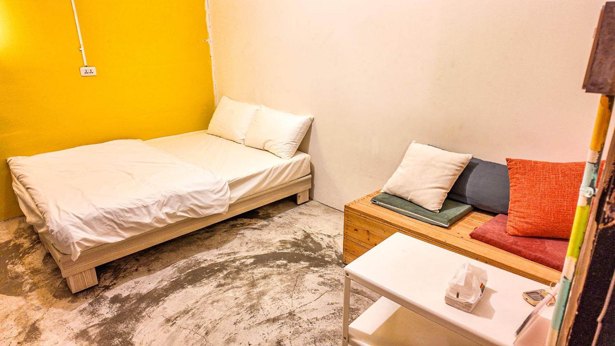 62巷背包客棧 Lane62 Hostel Longjing Bagian luar foto