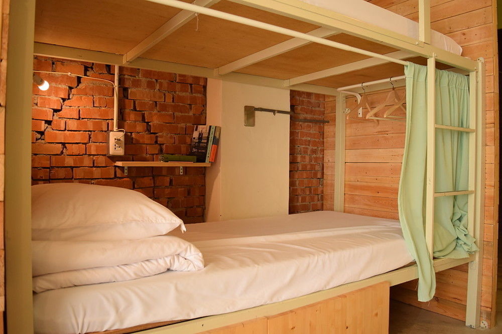 62巷背包客棧 Lane62 Hostel Longjing Bagian luar foto