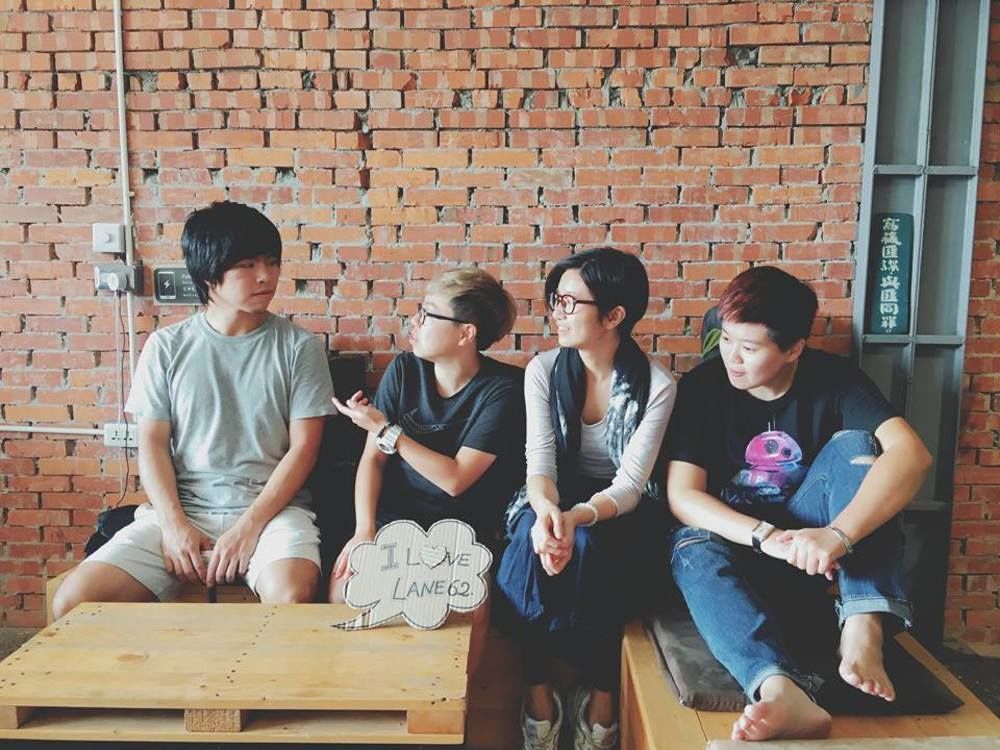 62巷背包客棧 Lane62 Hostel Longjing Bagian luar foto